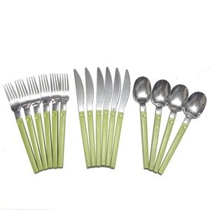 16pc Retro Avocado Green Flatware Set – Stainless & Tapered Square Handles